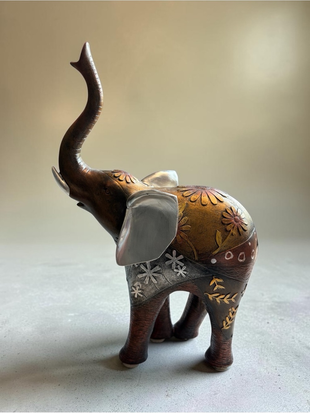 Vintage Decorative Elephant Statue Floral Carved Resin Figurine, Brown, Silver 🐘